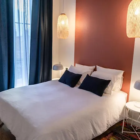 Beige Hospitalite - Coco - Hypercentre-2Chambres-Parking-Zen Saint-Etienne  Esterno foto